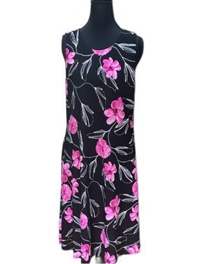 Anne Klein Black Dress Pink Floral Pattern Large
NWT Sleeveless Summer Trip